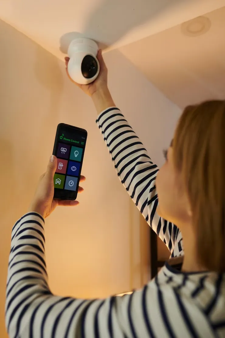 Smart Home Security: Integration with Modern IoT Devices